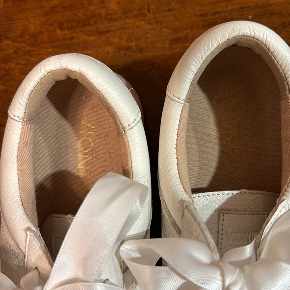 Vionic Chantelle Sneaker size 6.5 - Picture 7 of 8